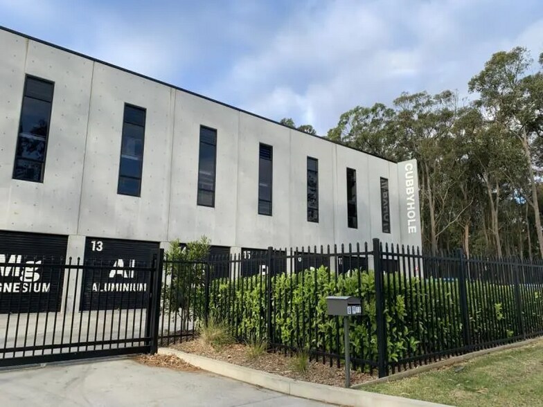 More Photos Of 2 Warren Rd, Warnervale Warehouse For Lease