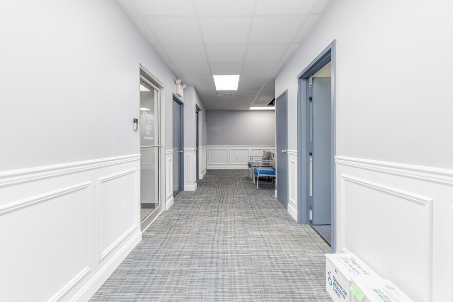 More Photos Of 2940 Lincoln Ave, Oceanside Medical For Sale