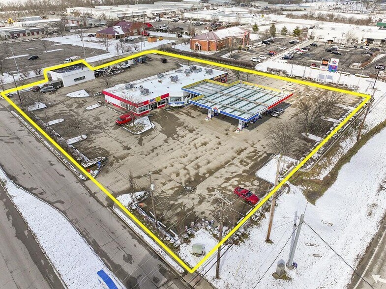 Primary Photo Of 1001 Elizabeth Dr, Nicholasville Service Station For Sale