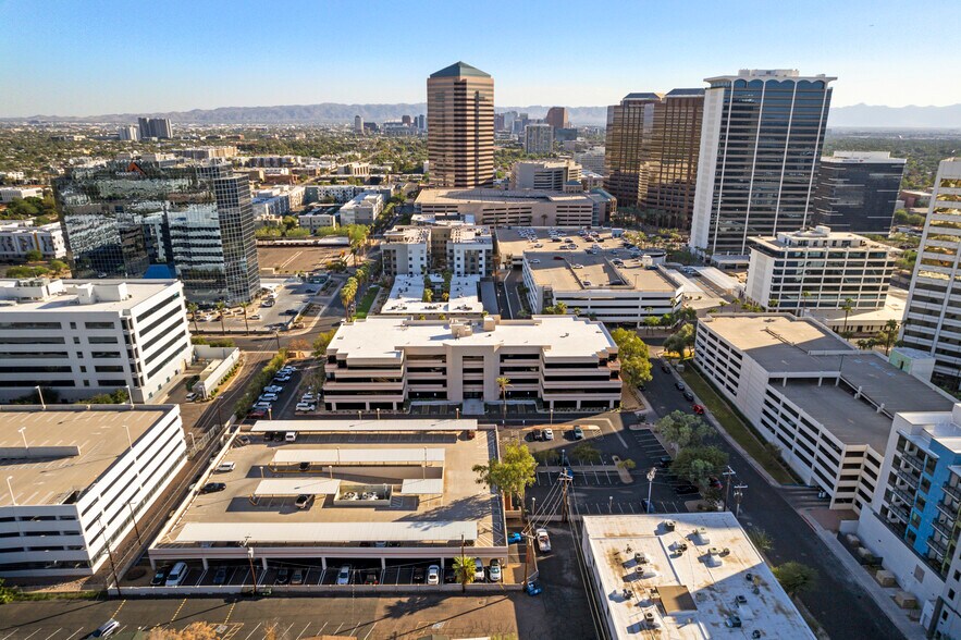 More Photos Of 202 E Earll Dr, Phoenix Medical For Sale