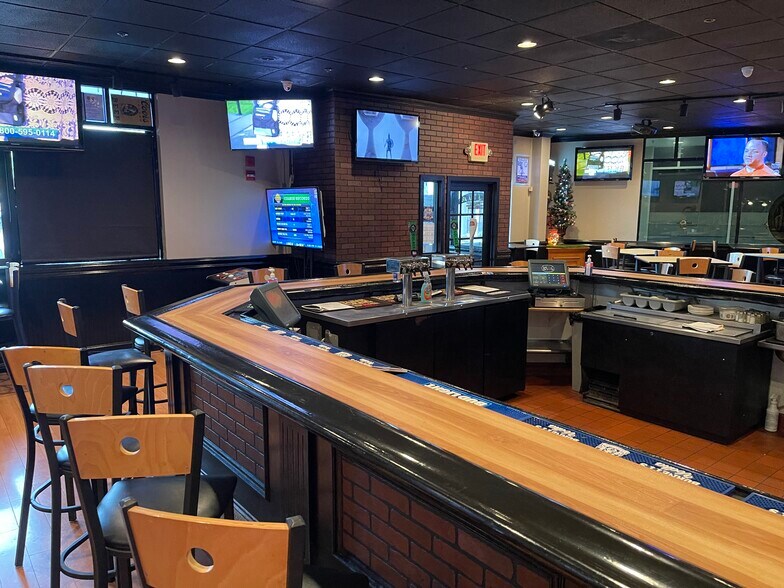 More Photos Of 42882 Truro Parish Dr, Ashburn Storefront For Sale