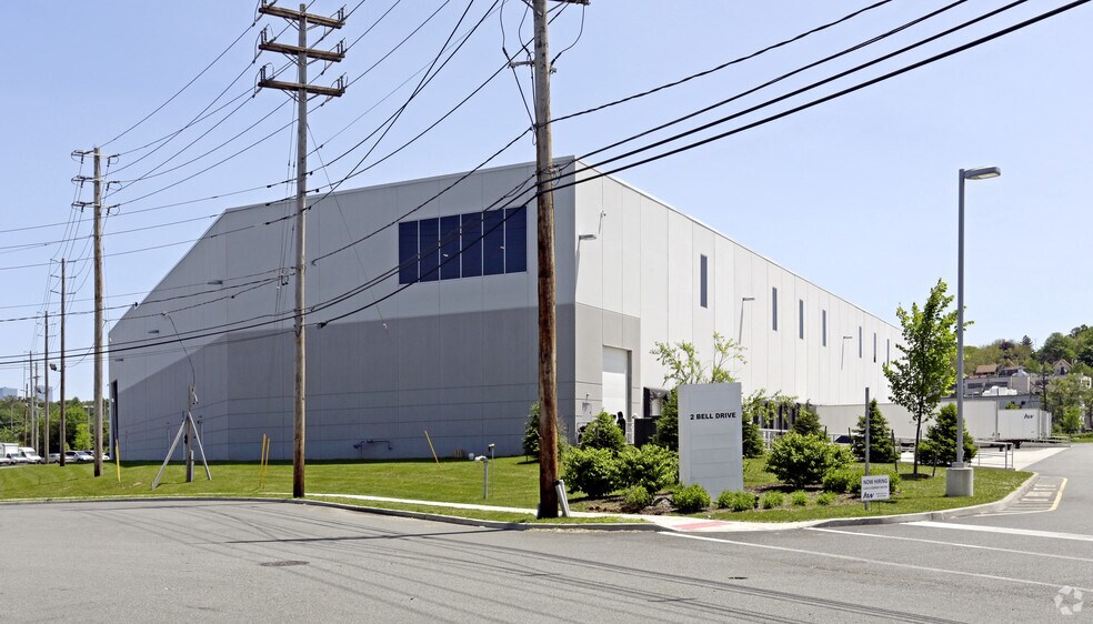 Primary Photo Of 2 Bell Dr, Ridgefield Warehouse For Lease