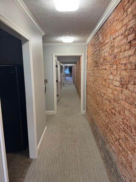 More Photos Of 126 S 8th St, Opelika Office For Sale