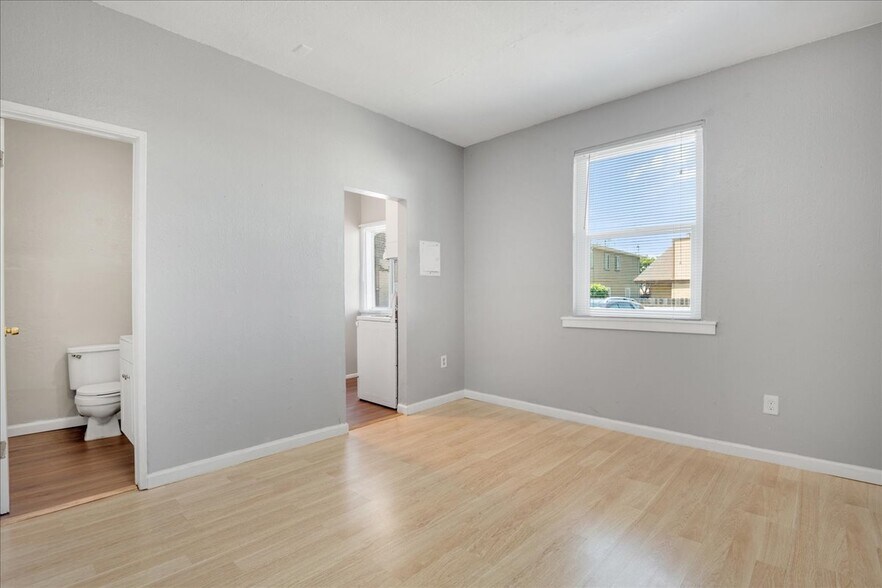 More Photos Of 2520 Ohio Ave, Richmond Apartments For Sale