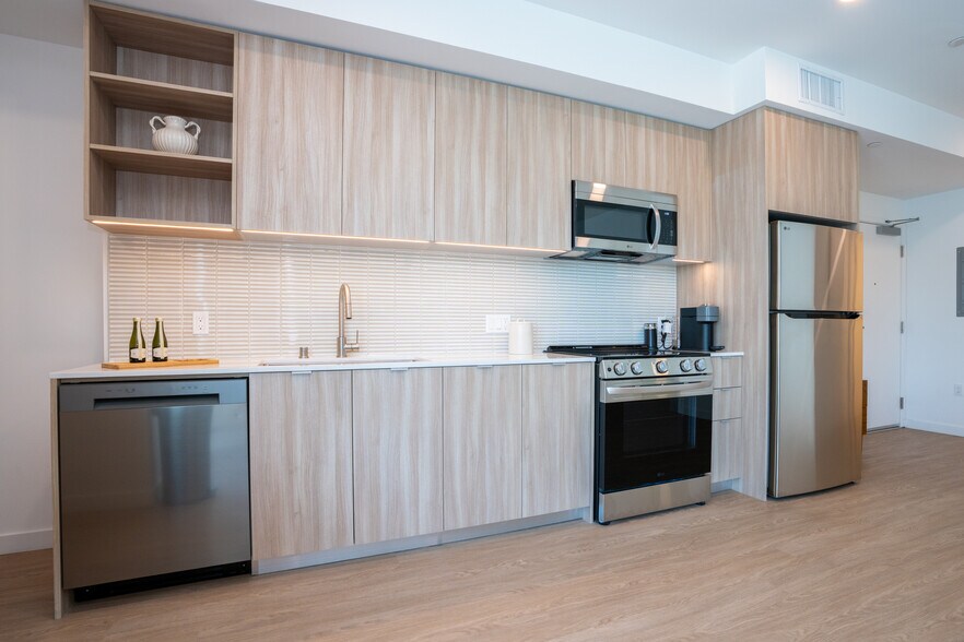 More Photos Of 1915 Park Avenue, Los Angeles Apartments For Sale