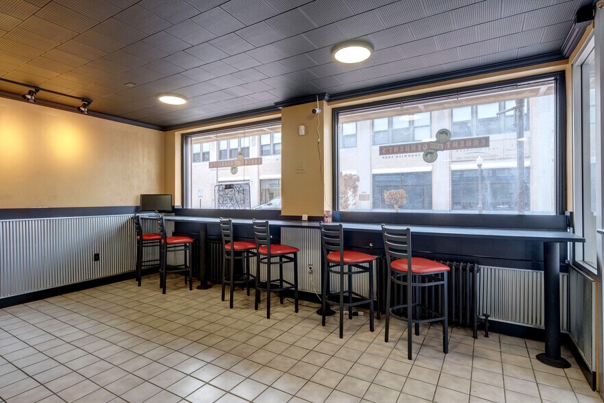 More Photos Of 329 4th St, Wausau Storefront Retail Residential For Sale