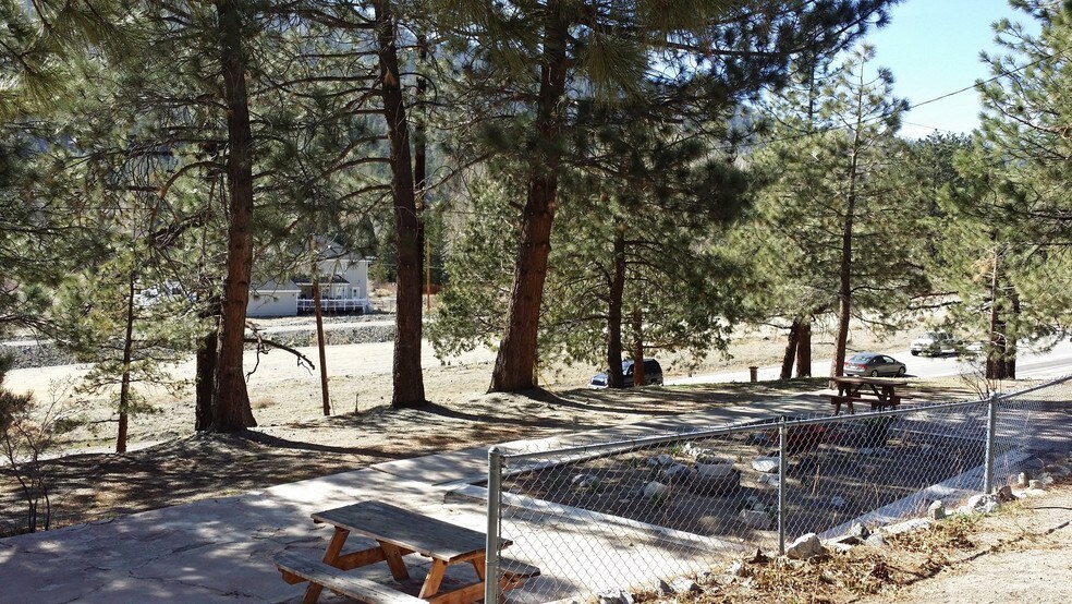 More Photos Of 1054-1098 State Highway 2, Wrightwood Hospitality For Sale