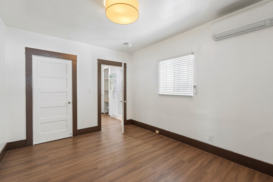 More Photos Of 1026 Figueroa Ter, Los Angeles Apartments For Sale