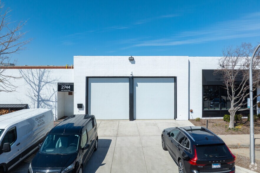 More Photos Of 3401 N California Ave, Chicago Warehouse For Lease