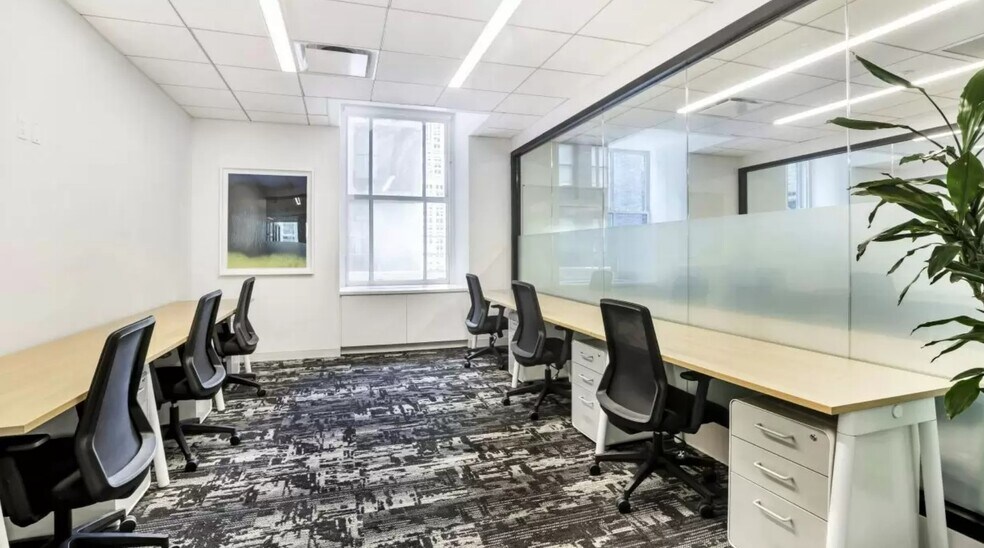 More Photos Of 25 W 39th St, New York Coworking Space