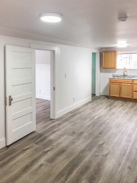 More Photos Of 55 Main St, Garden City Office Residential For Sale