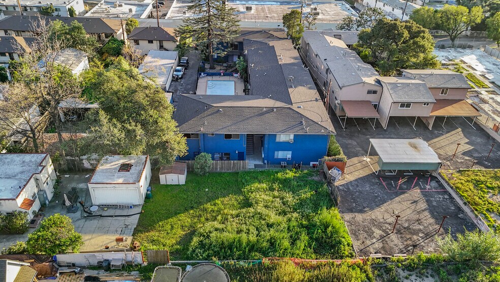 More Photos Of 755-757 E Pine St, Altadena Apartments For Sale