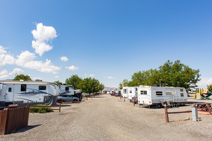 More Photos Of 793 22 Rd, Grand Junction Trailer Camper Park For Sale