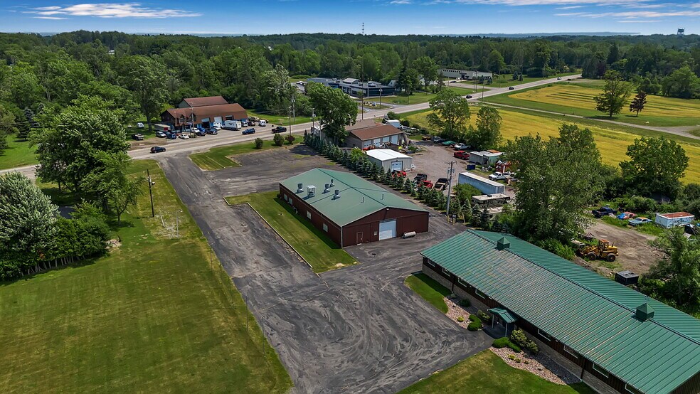 More Photos Of 7120 Seneca St, Elma Warehouse For Lease