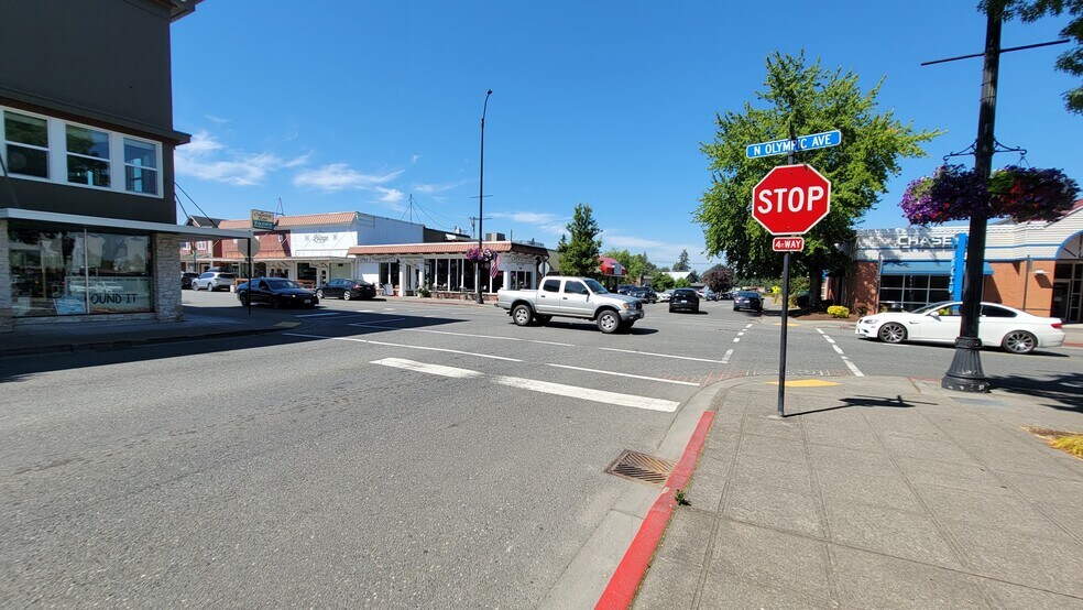 More Photos Of 501 N Olympic Ave, Arlington Bank For Sale