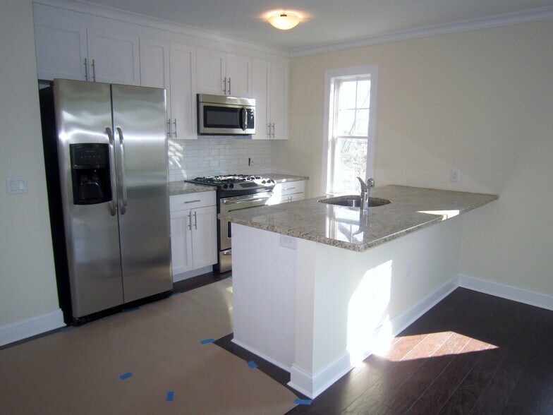 More Photos Of 55 Patterson St, Hillsdale Apartments For Sale
