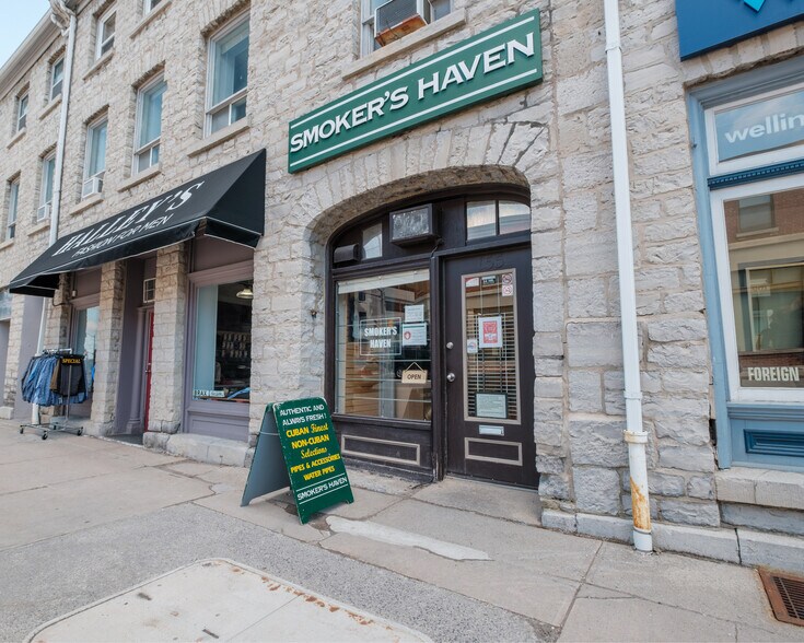 More Photos Of 155-159 Wellington St, Kingston Storefront Retail Residential For Lease