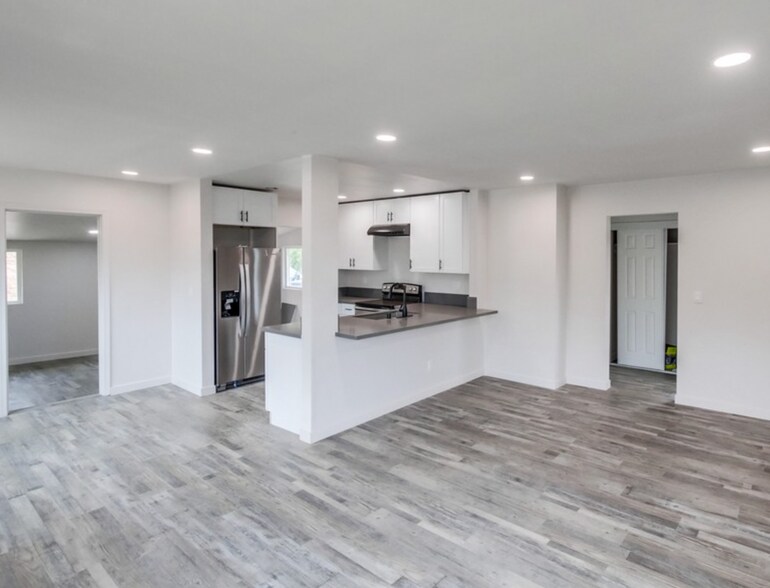 More Photos Of 401-407 Idaho Ave, Escondido Apartments For Sale