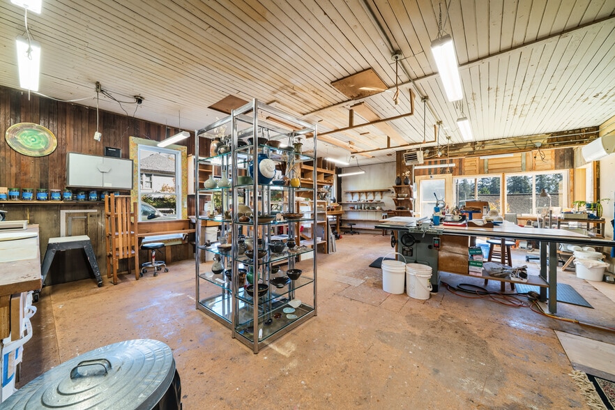More Photos Of 12955 Highway 101 N, Nehalem General Retail For Sale