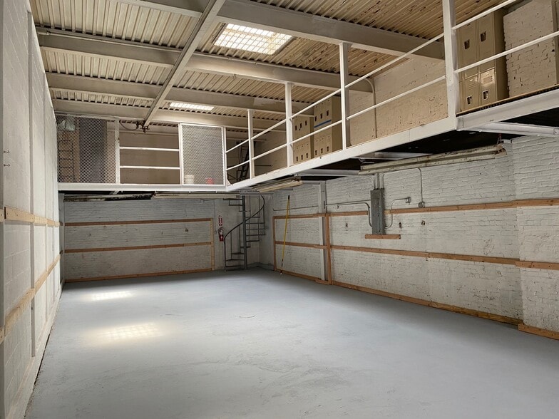 More Photos Of 117 14th St, Brooklyn Manufacturing For Sale