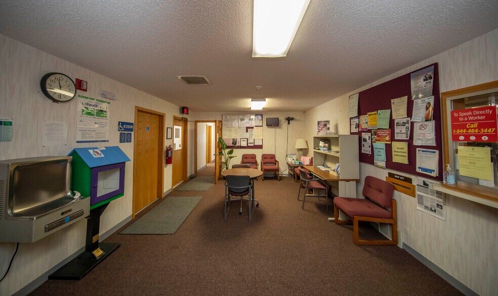 More Photos Of 337 Brady Ave, Caspian Office For Sale