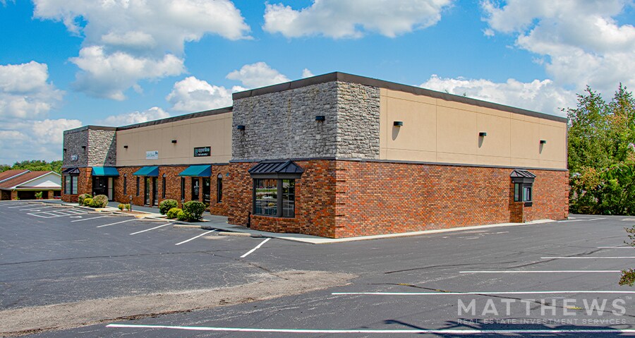 More Photos Of 125 Memorial Dr, Franklin Medical For Sale