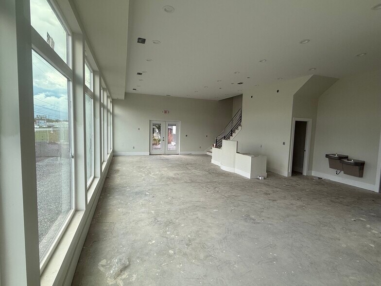 More Photos Of 5824 New Nashville Hwy, Murfreesboro Warehouse For Lease