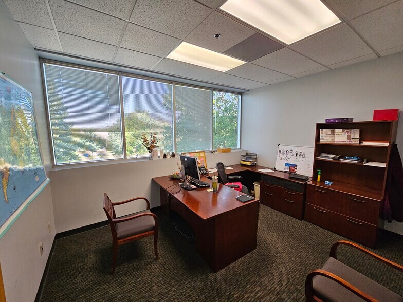 More Photos Of 400 Plaza Dr, Folsom Office For Sale