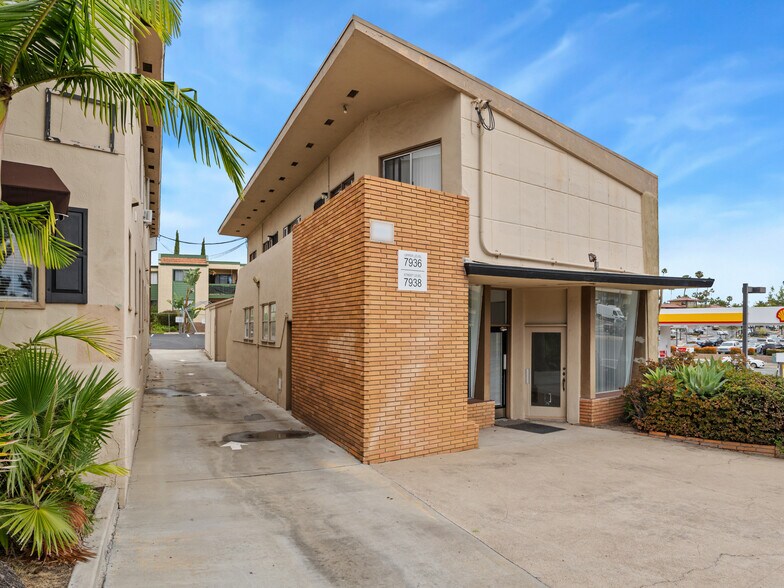 More Photos Of 7940 La Mesa Blvd, La Mesa Office For Lease