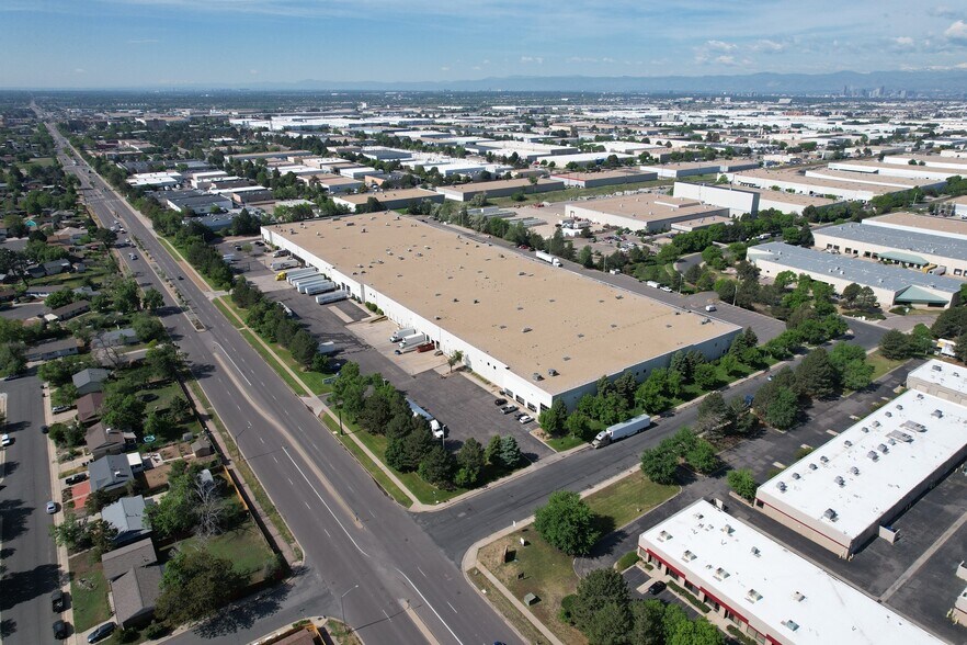 More Photos Of 5301 Peoria St, Denver Distribution For Lease