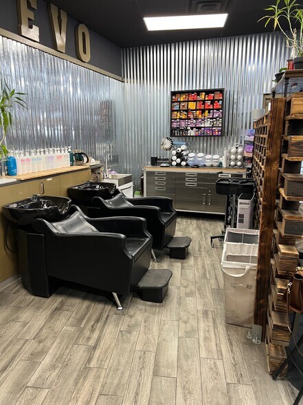 More Photos Of 3526 Zafarano Dr, Santa Fe Freestanding For Lease