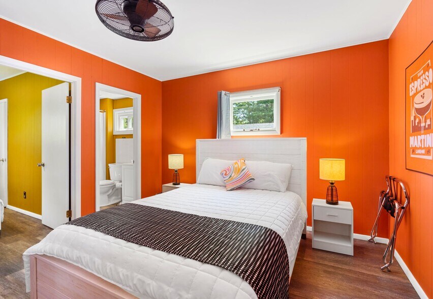 More Photos Of 773 Post Rd, Wells Hotel For Sale