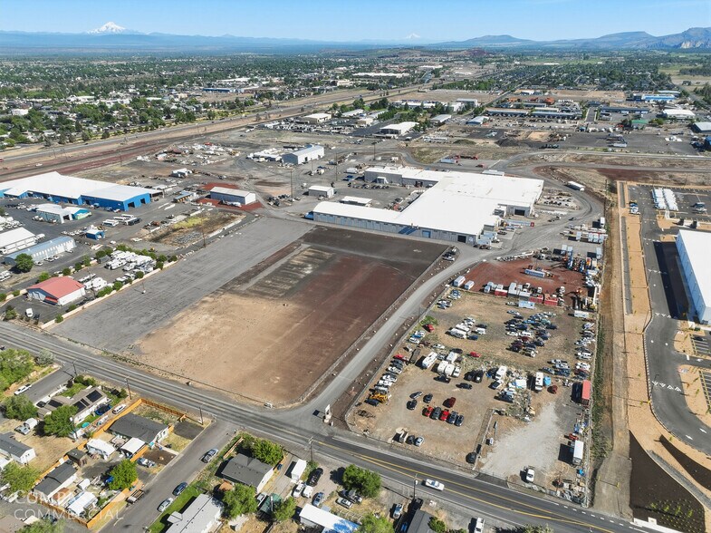 More Photos Of 601 E Antler Ave, Redmond Land For Lease