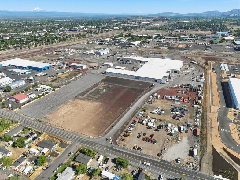 More Photos Of 601 E Antler Ave, Redmond Land For Lease