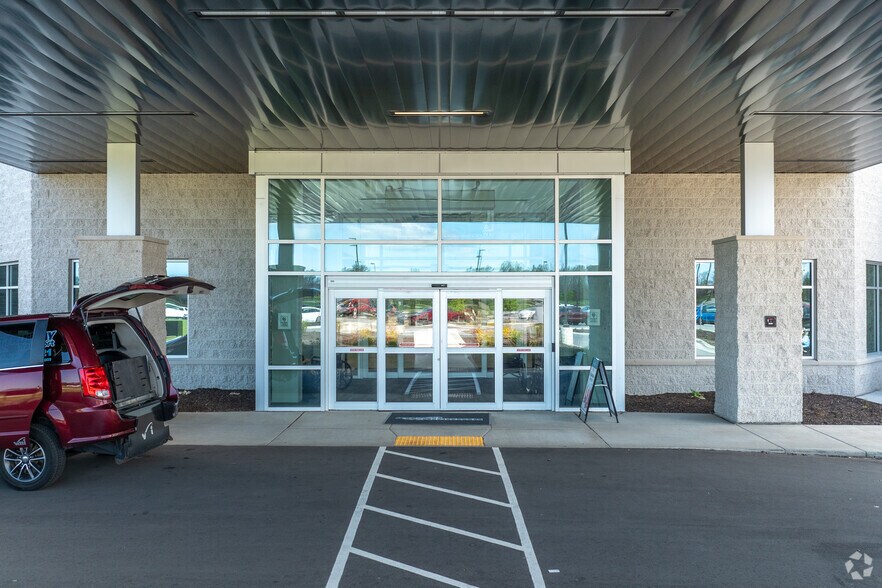 More Photos Of 1110 Kepler Dr, Green Bay Office For Lease