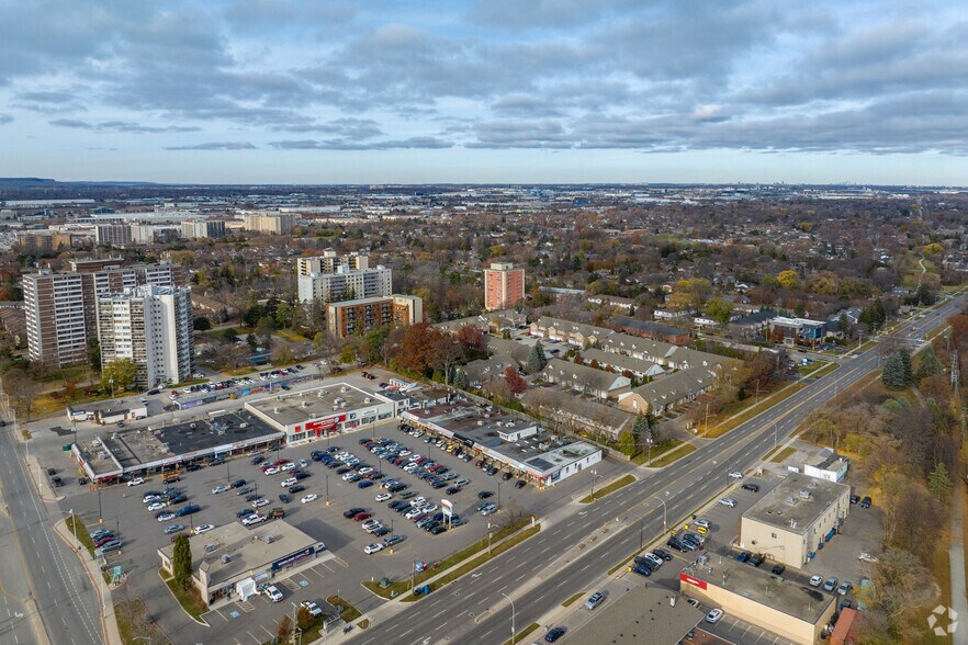More Photos Of 451-477 Guelph Line, Burlington Freestanding For Lease