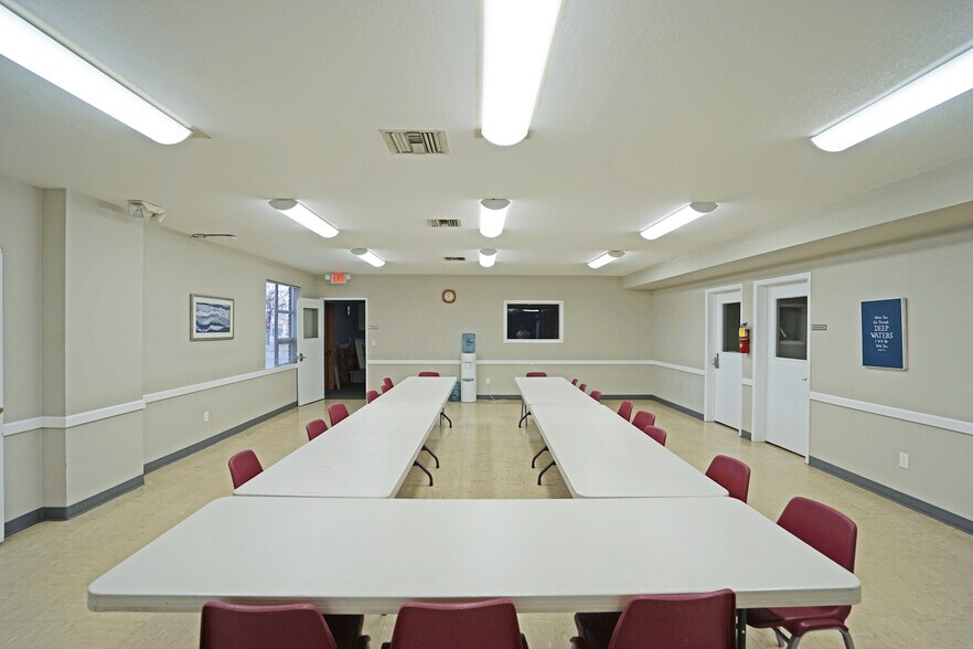 More Photos Of 310 N 16th Ave, Yakima Office For Sale
