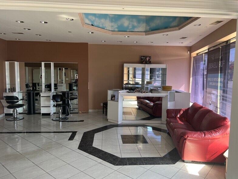 More Photos Of 7508-7510 W Grand Ave, Elmwood Park General Retail For Sale