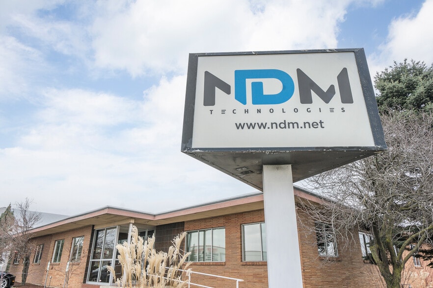 More Photos Of 802 N Fancher Rd, Spokane Valley Office For Sale