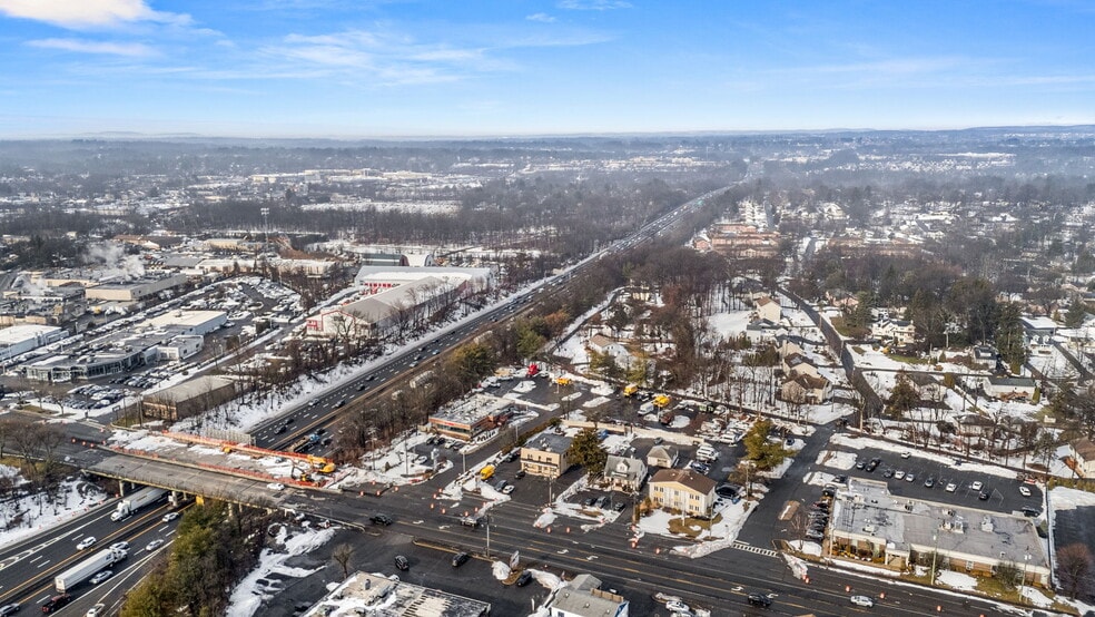 More Photos Of 131-135 Rt-304, Nanuet Freestanding For Sale