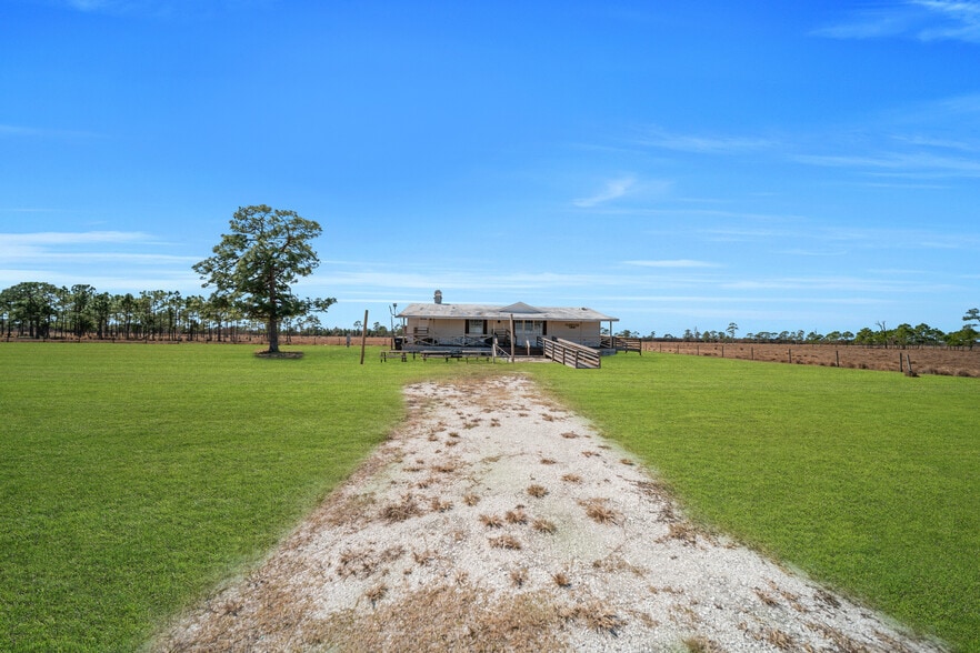 More Photos Of 6575 NE 96th Ave, Okeechobee Religious Facility For Sale