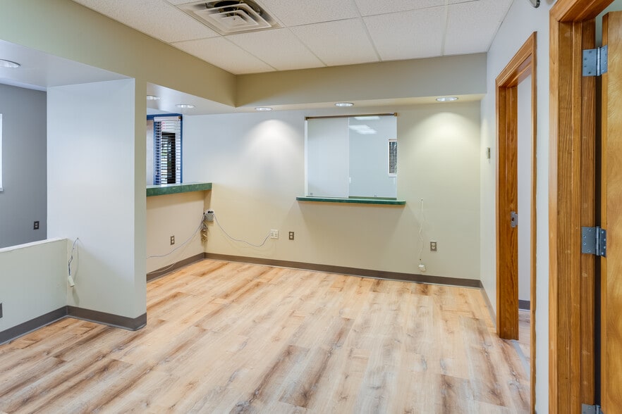 More Photos Of 138 N Main St, Canton Healthcare For Sale