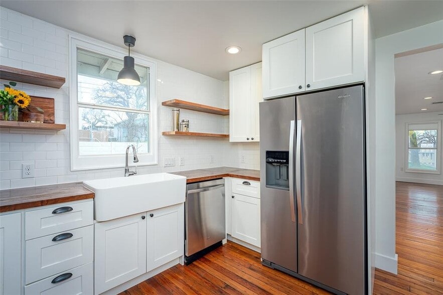 More Photos Of 1148 Northwestern Ave, Austin Specialty For Sale