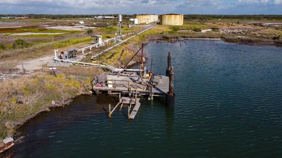More Photos Of 1603 N State Highway 35, Aransas Pass Chemical Oil Refinery For Sale