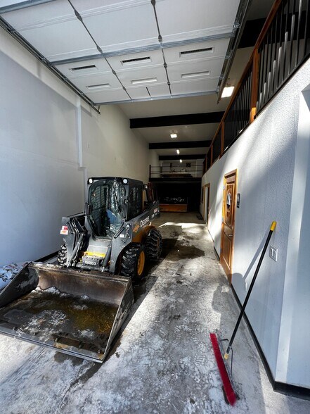 More Photos Of 2121 James Ave, South Lake Tahoe Warehouse For Lease