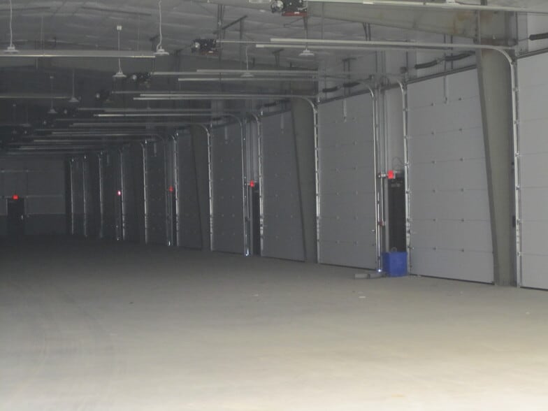 More Photos Of 579 Weeden St, Pawtucket Light Manufacturing For Lease