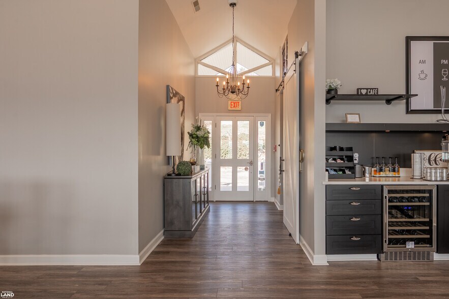 More Photos Of 125 River Ridge Dr, Pearisburg Hospitality For Sale