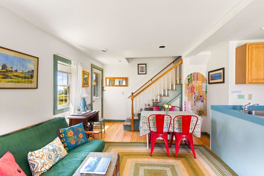 More Photos Of 5 Wharf Hill Rd, Monhegan Hospitality For Sale