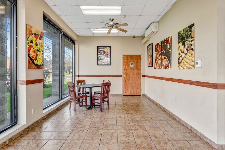 More Photos Of 920 Loveland-Madeira Rd, Loveland Storefront For Lease