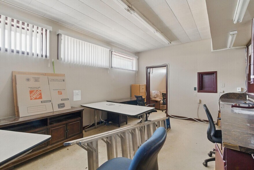 More Photos Of 2316 Marlin hwy, Waco Industrial For Sale